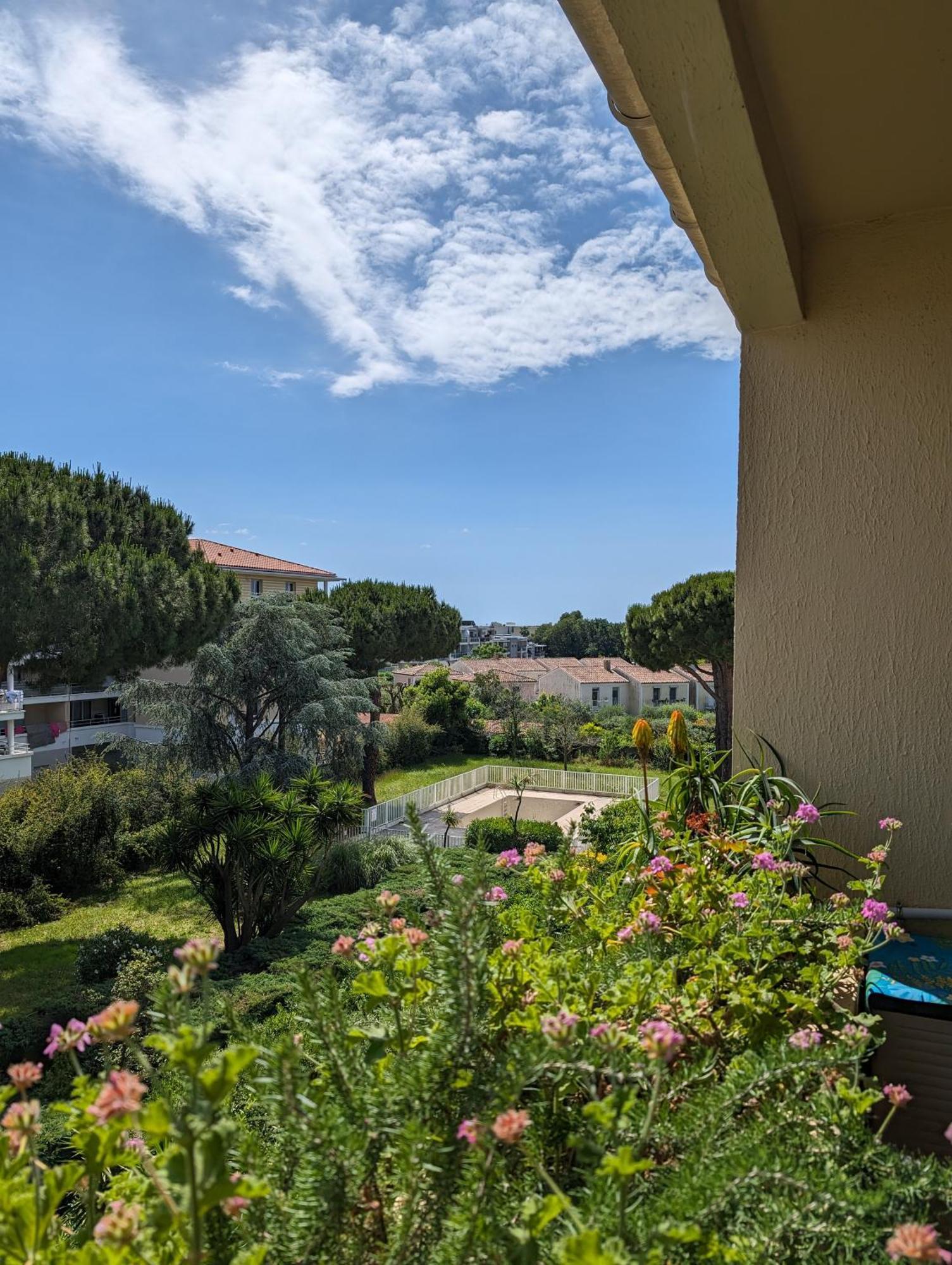 Studio Calme Dernier Etage Antibes Bagian luar foto